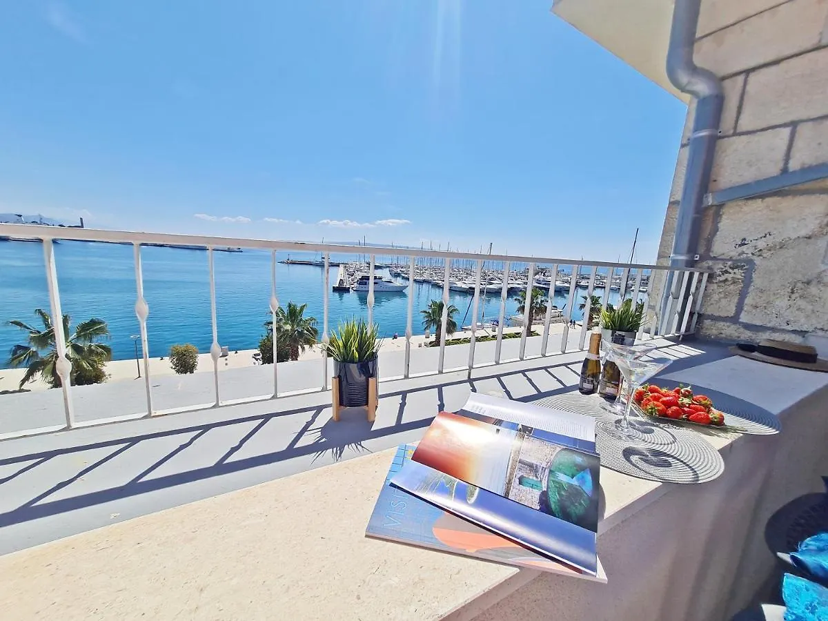 The View Apartment Split