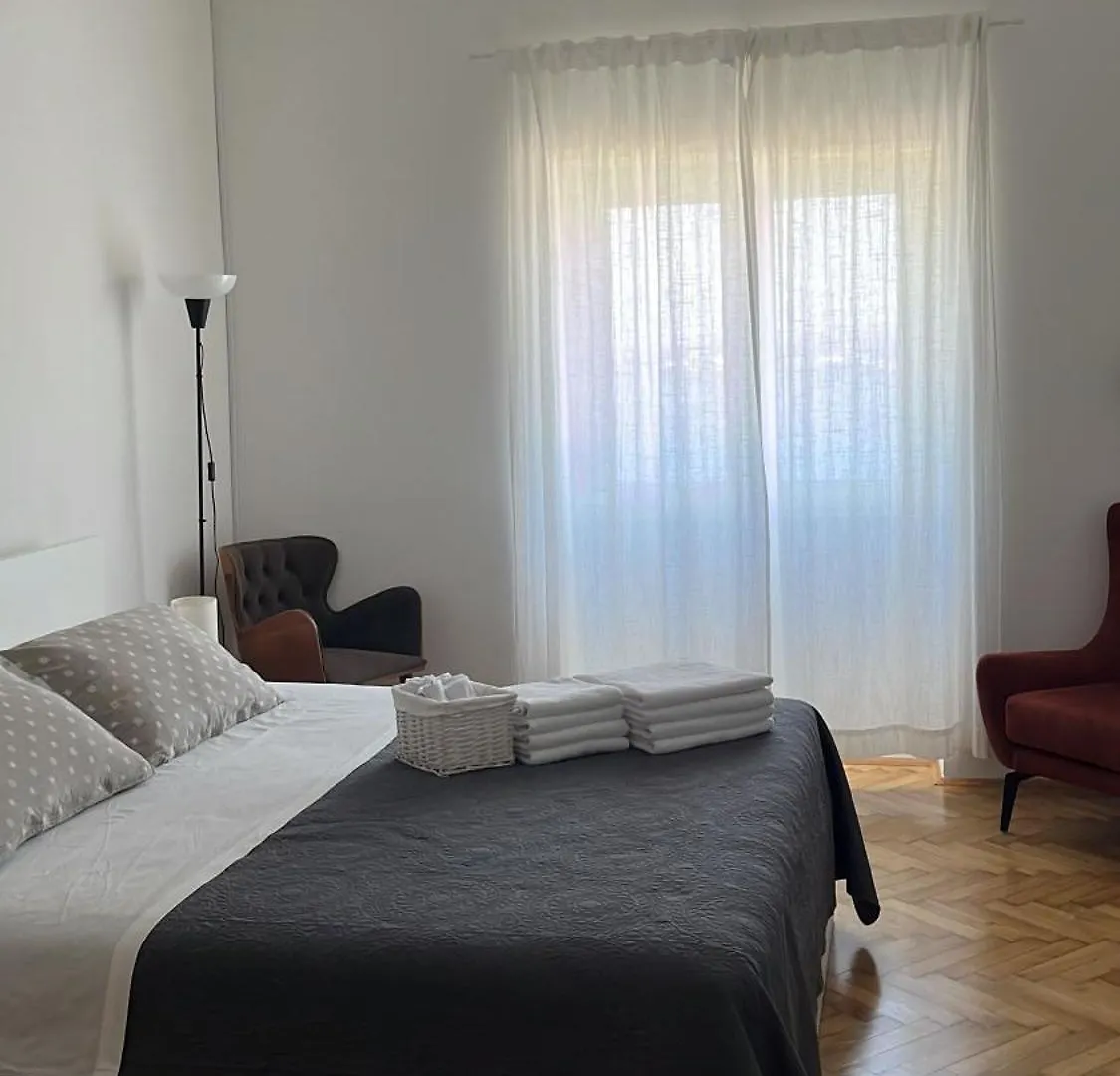 The View Apartment Split